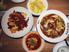 -太二酸菜鱼(武汉光谷保利店)