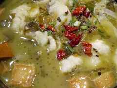 -周鱼小馆石锅酸菜鱼(活力汇店)