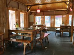 靠窗位-好汉锅园林秘制老火锅 柴火霸王鸡(金沙店)