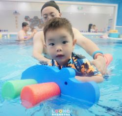 -龙格亲子游泳·水育早教运动中心(泰州海陵店)