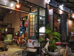 店内环境-席娜卡琳火车铁道夜市