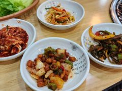 -牛信亭韩国料理·炭火烤肉(紫藤路店)