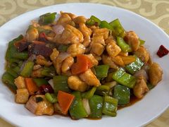 辣子鸡丁-华春餐馆(鱼山路店)