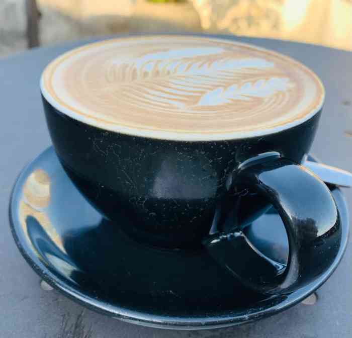 unico coffee-"unico在湖边,二楼风景独好,晒晒太阳."-大众点评移动版