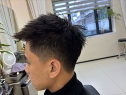 -优尚·烫·染·店