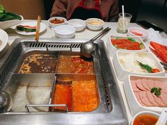 -海底捞火锅鲜切牛肉主题店(长寿路店)