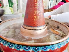 -毛辣果·贵州红酸汤牛肉火锅(西单店)