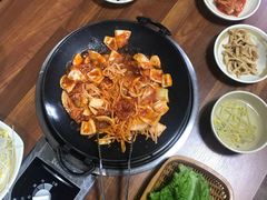 -城山辣炒黑猪肉