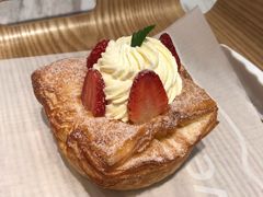 -万利隆·活力烘焙(人民路店)