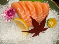 三文鱼刺身-吉川谷谷·日料放题(广安门店)