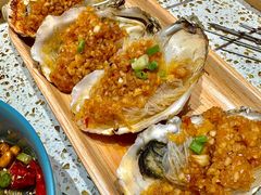 -小董哥烤串·爆汁大油边(故宫店)