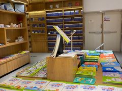 -新华书店(苍南银泰店)