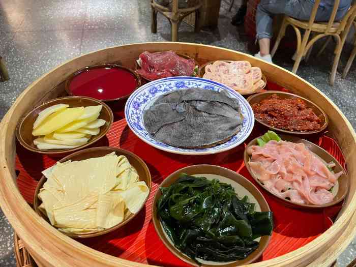 土货老火锅(洪崖洞店)-"[自拍]打卡一下网红景区火锅店[自拍] .