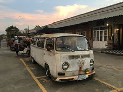 -席娜卡琳火车铁道夜市