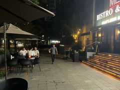 -麦凯伦烧烤·精酿超级工厂店(金桥总店)