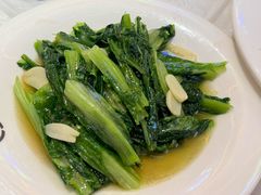-肥肥虾庄·金牌油焖大虾(首义路店)
