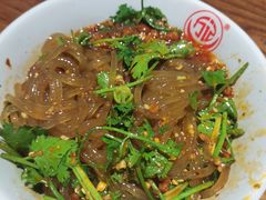 -万记麻辣烫国展总店