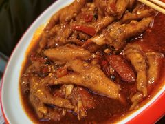 肖公庙招牌凤爪-老闵田螺馆·南昌市井菜·特色小吃(总店)