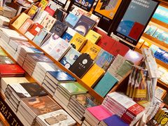 -西西弗书店&矢量咖啡(凯德晶萃广场店)