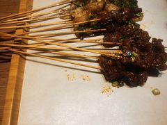 -街角等你.大连海鲜烧烤.经典铁板海鲜串(西安路店)