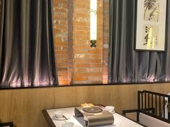 卡座-江边城外烤全鱼(世茂广场店)