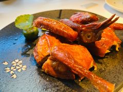 脆皮多汁乳鸽-悦景酒家(罗湖店)