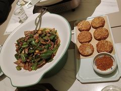 -荷花亭·湖北融合菜(中商广场店)