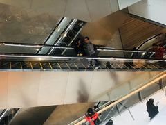 -Acne Studios(芮欧百货店)