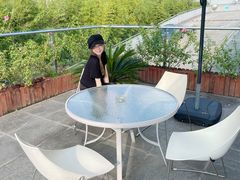 -上海星瀚奔驰4S店(红柳路店)