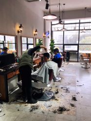 -摩力美发·烫·染·设计专业店