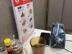 -香港新发烧腊茶餐厅(水围店)