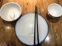 餐具摆设-吕氏疙瘩汤·私家菜馆(慈云寺店)