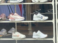-NIKE KICKS LOUNGE体验店(北京新中关店)
