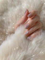 -ZX·美睫设计师汇聚店