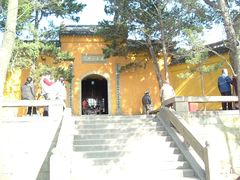 灵岩山-灵岩山风景区