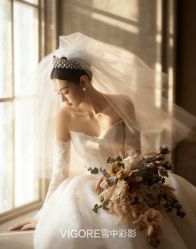 -雪中彩影婚纱摄影·微光艺术中心