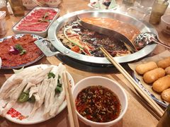 -萍姐火锅·公路夜市(武汉首店)