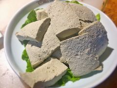 石磨黑豆腐-巴渝瓦肆重庆鲜火锅(宝龙环湖店)