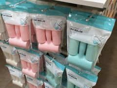 -名创优品(北京新中关购物中心地铁层店)