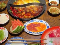 -萍姐火锅·公路夜市(武汉首店)