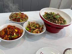 -独一佳老胡湘菜馆(矿山路店)