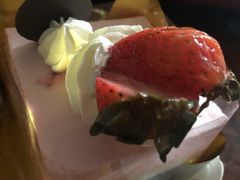 草莓慕斯-资溪面包(育贤店)