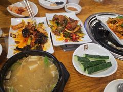 -喇喇排骨火锅·传统韩式脊骨汤(望京西园总店)