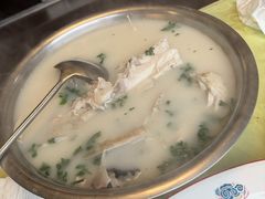 -雪湖煜辰鱼头老店(雪野湖店)