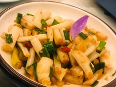 酸辣藕尖-荷庭·精致湘菜(华强北九方店)