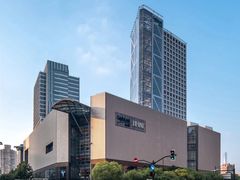 -LuOne凯德晶萃广场(徐家汇路店)