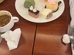-元一希尔顿酒店·鲜切牛肉火锅禅自助餐厅