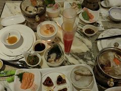 -雍和会海鲜姿造自助(湖东路店)