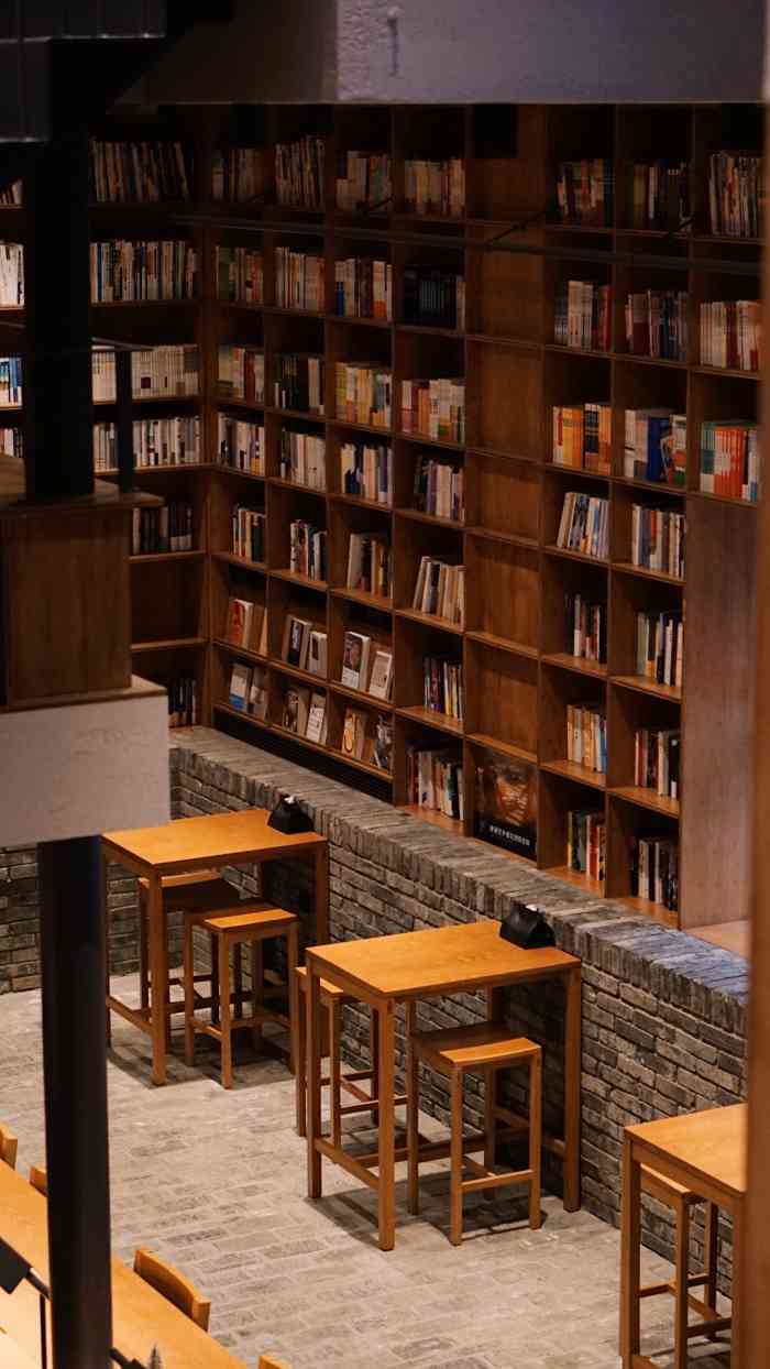 放语空乡村胶囊书店-"环境非常好,之前想去先锋云夕书店坐坐看书.