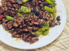 炒鸽杂-鸡炖兔
